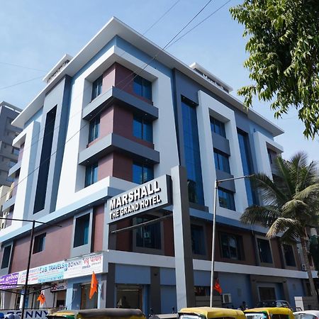 Marshall The Grand Hotel Ahmedabad Bagian luar foto