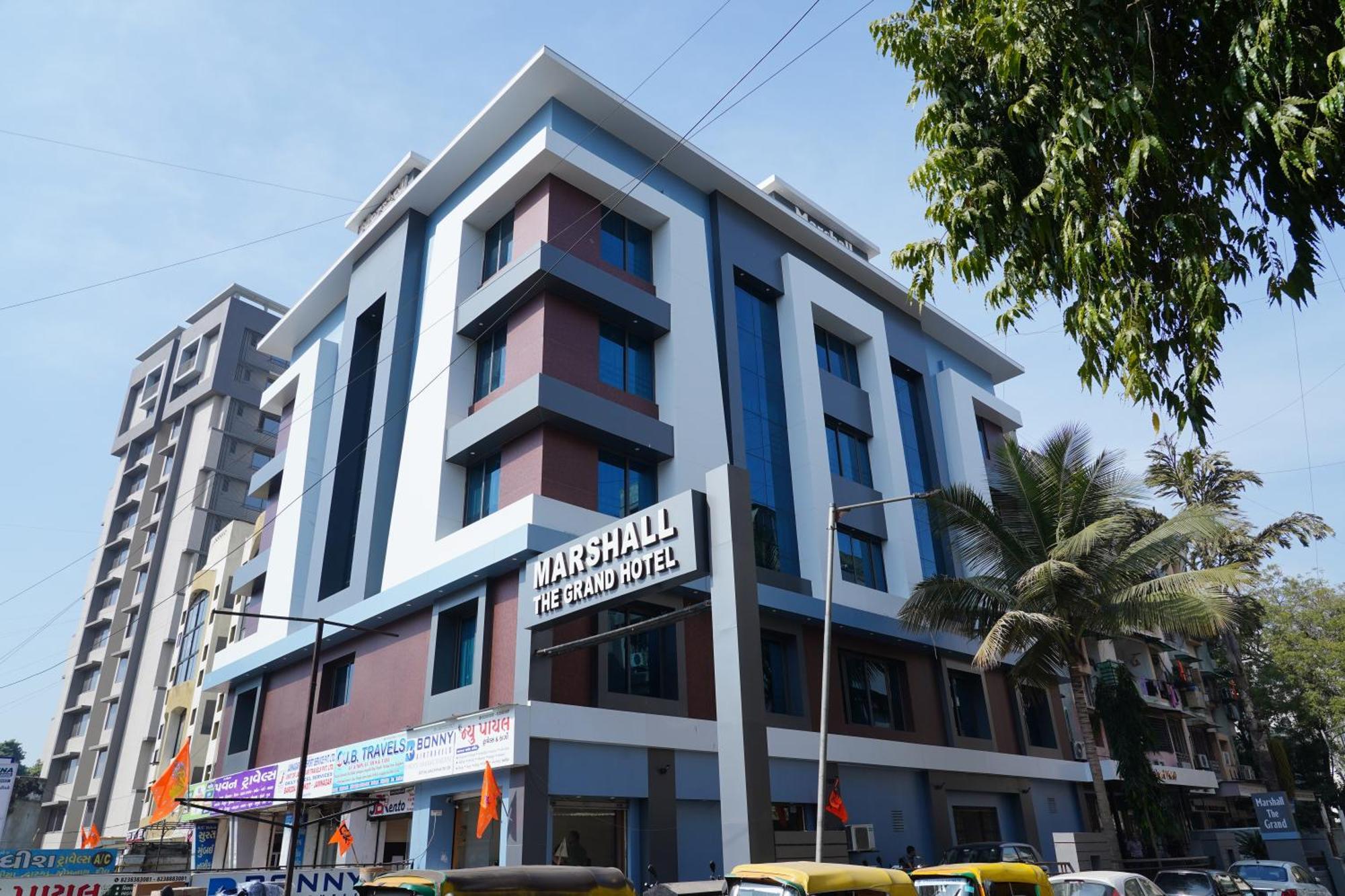 Marshall The Grand Hotel Ahmedabad Bagian luar foto