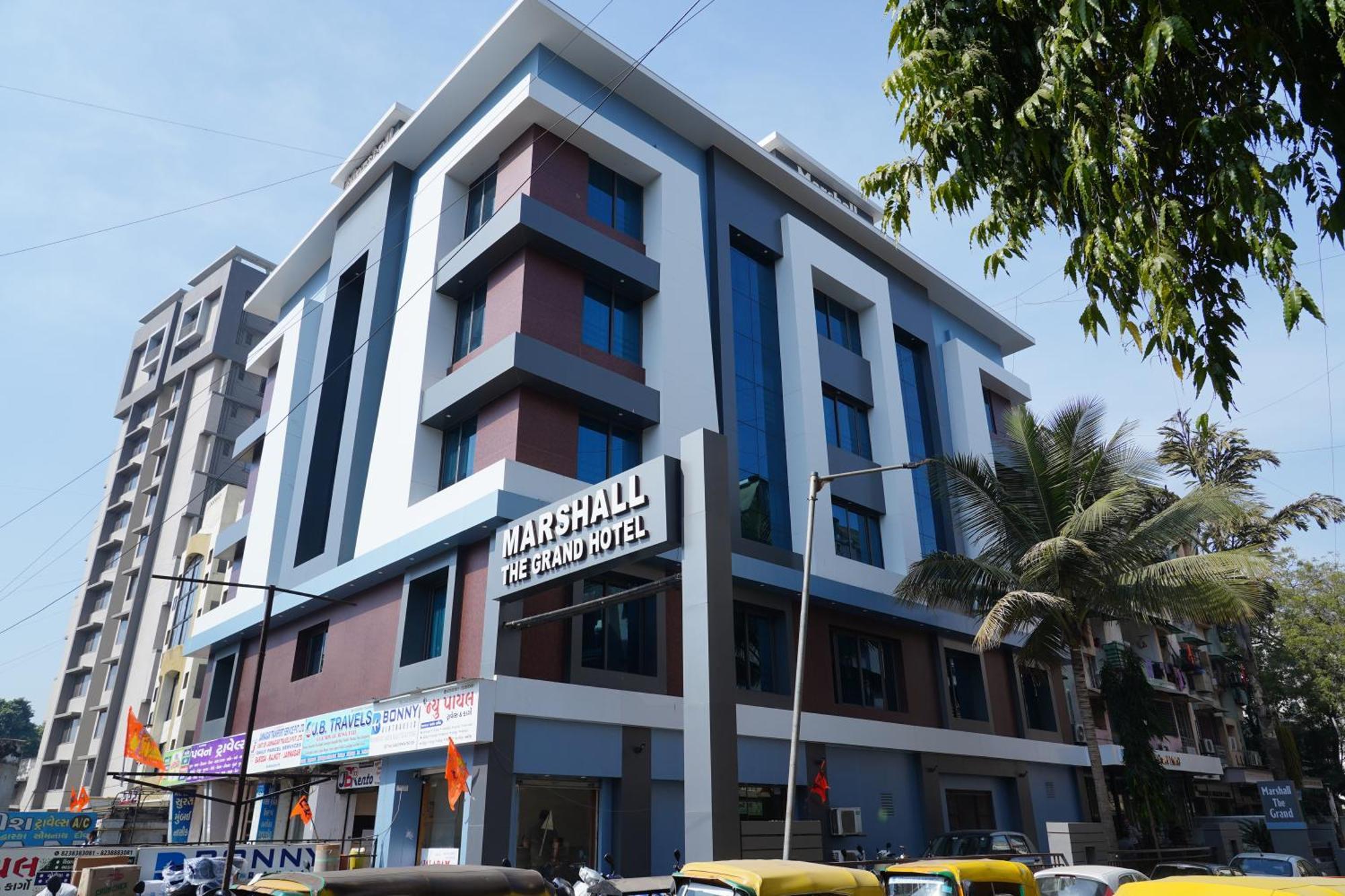 Marshall The Grand Hotel Ahmedabad Bagian luar foto