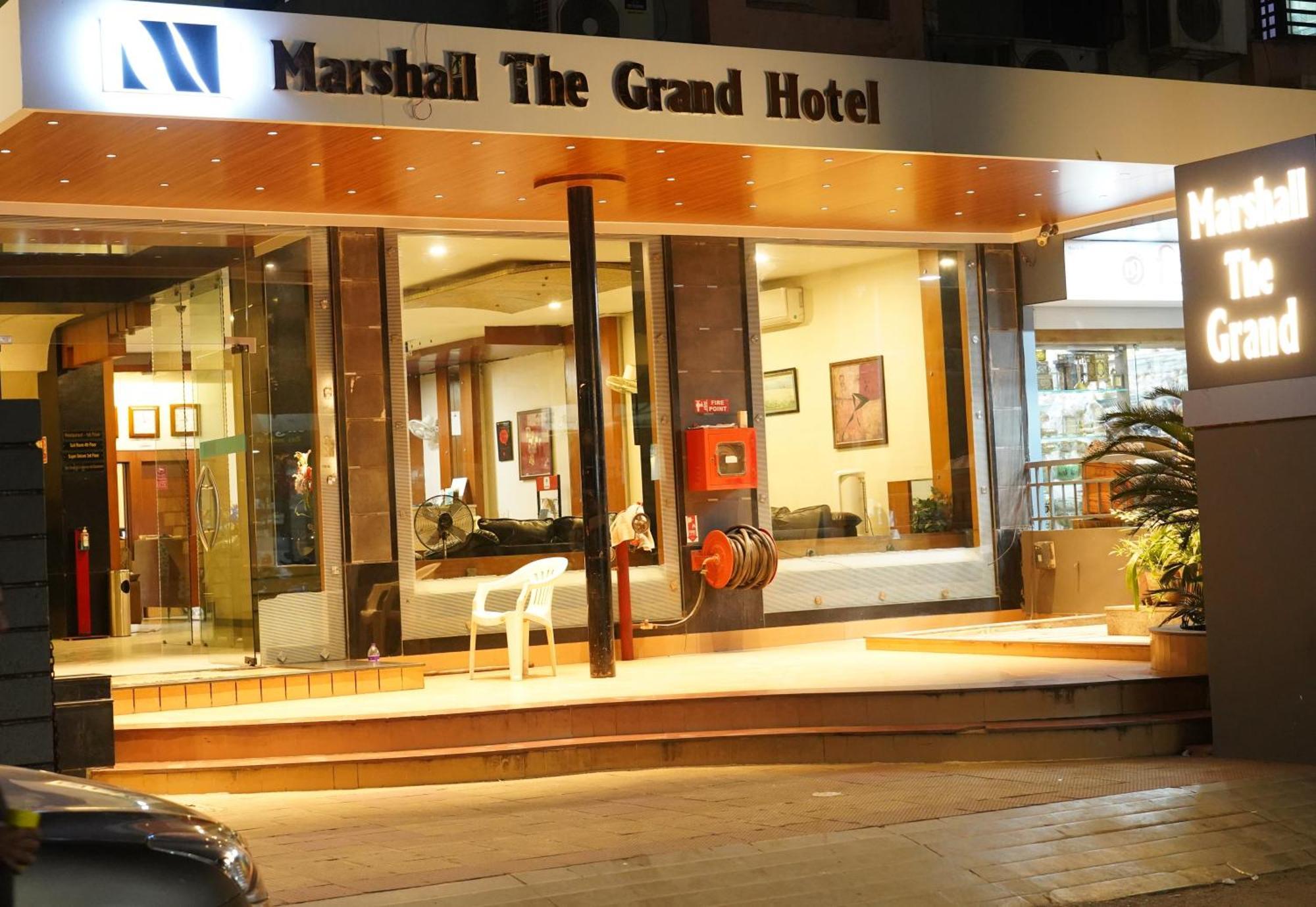 Marshall The Grand Hotel Ahmedabad Bagian luar foto