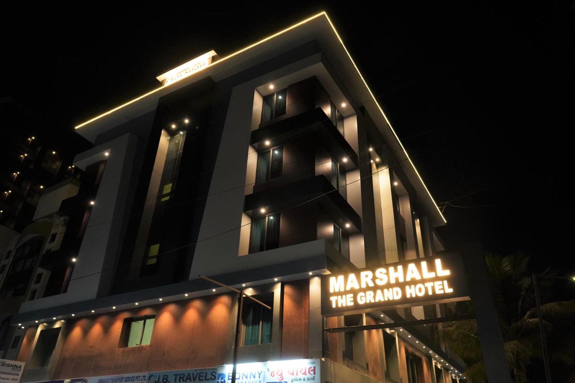 Marshall The Grand Hotel Ahmedabad Bagian luar foto