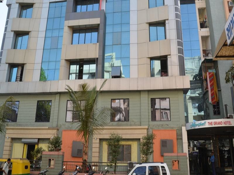 Marshall The Grand Hotel Ahmedabad Bagian luar foto